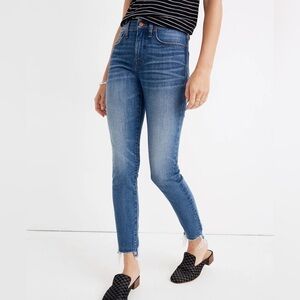 Madewell 9” high rise skinny jeans Raw hem
